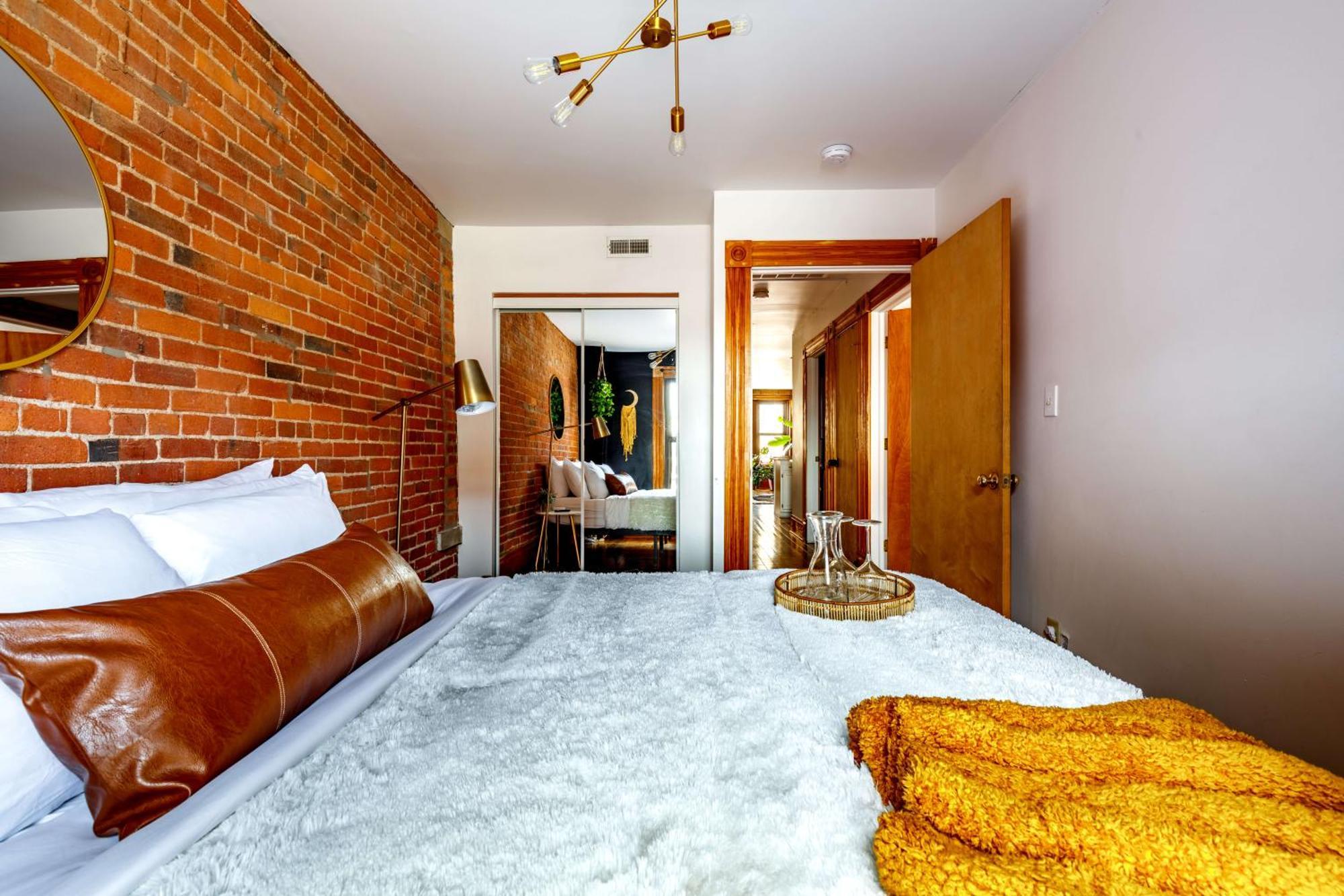 Hotel Prime Location Rated Clean Parking Free Columbus